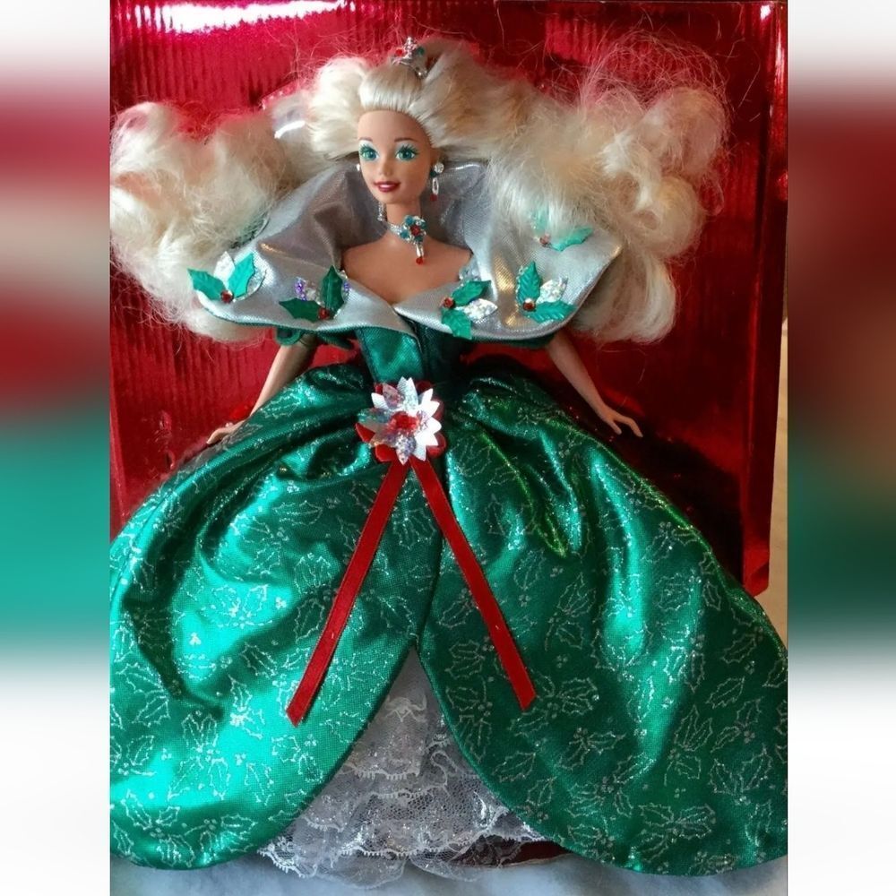 BRAND NEW 1995 HAPPY HOLIDAYS BARBIE SPECIAL EDITION IN SILVER GREEN GOWN R3